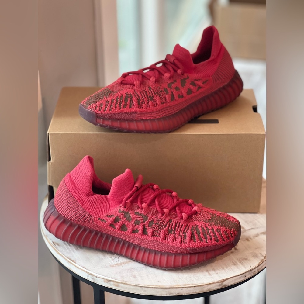 Yeezy Adidas 350 V2 CMPCT Slate Red Size 9 Sneakers